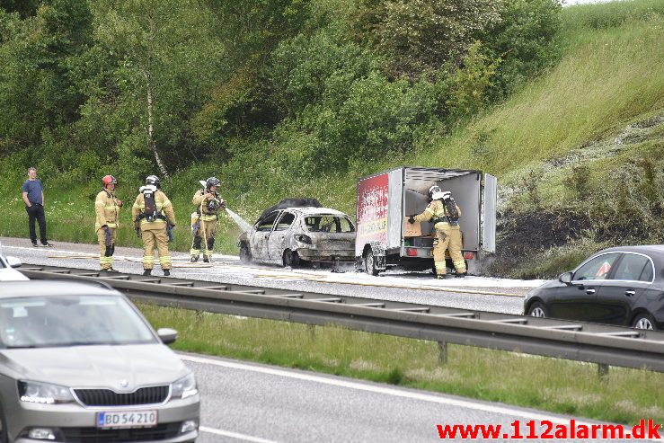 Bilbrand. Motorvejen E45 mellem Hedensted og Vejle. 08/06-2019. Kl. 11:55.