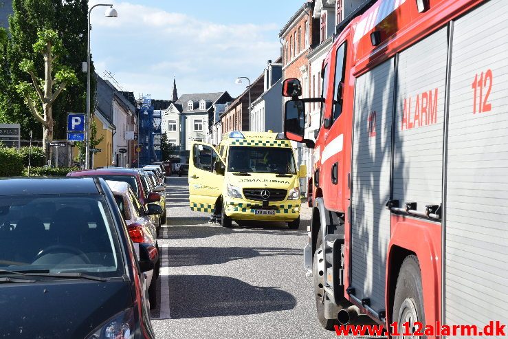 Brand i Etageejendom. Staldgaardsgade 25 i Vejle. 14/06-2019. Kl. 09:01.