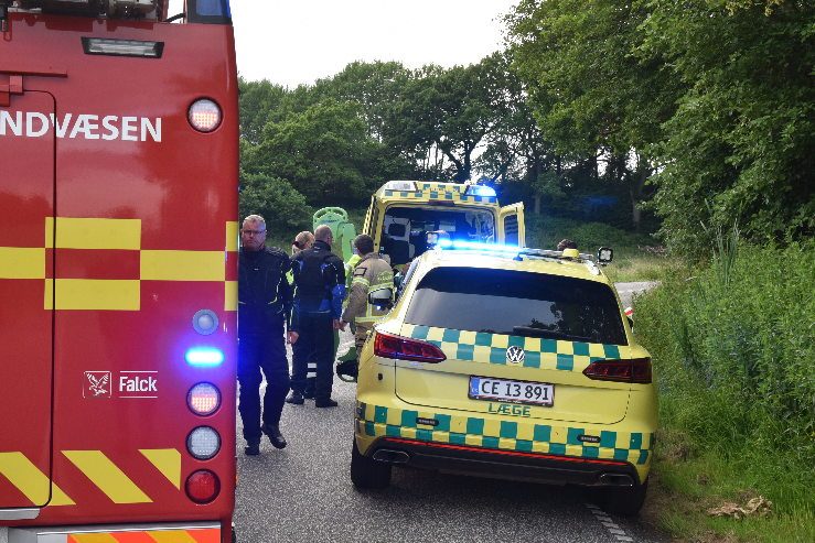 Motorcyklist røg af vejen. Vongevej ved Ådal. 20/06-2019. Kl. 20:22.