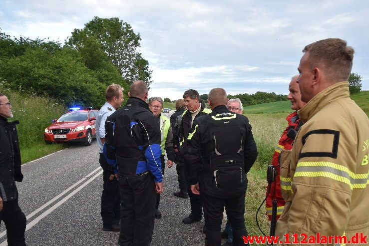 Motorcyklist røg af vejen. Vongevej ved Ådal. 20/06-2019. Kl. 20:22.