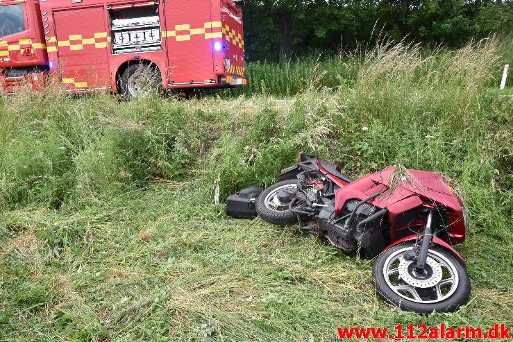 Motorcyklist røg af vejen. Vongevej ved Ådal. 20/06-2019. Kl. 20:22.