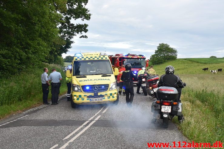 Motorcyklist røg af vejen. Vongevej ved Ådal. 20/06-2019. Kl. 20:22.