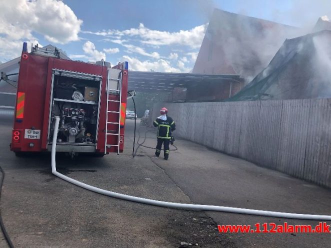 Brand i Industri. Fredericiavej i Skærup. 21/06-2019. Kl. 15:36.