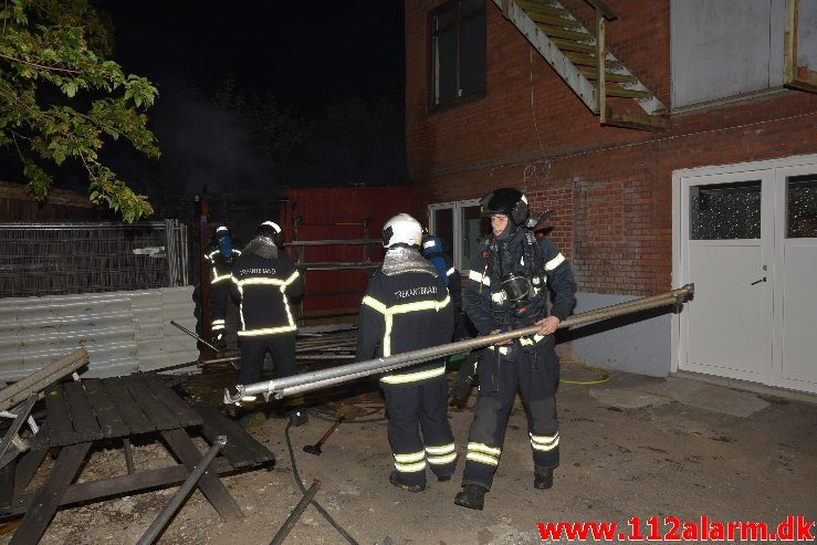 Bygn.brand-Etageejendom. Bleggaardsgade i Vejle. 17/07-2019. KL. 23:01.