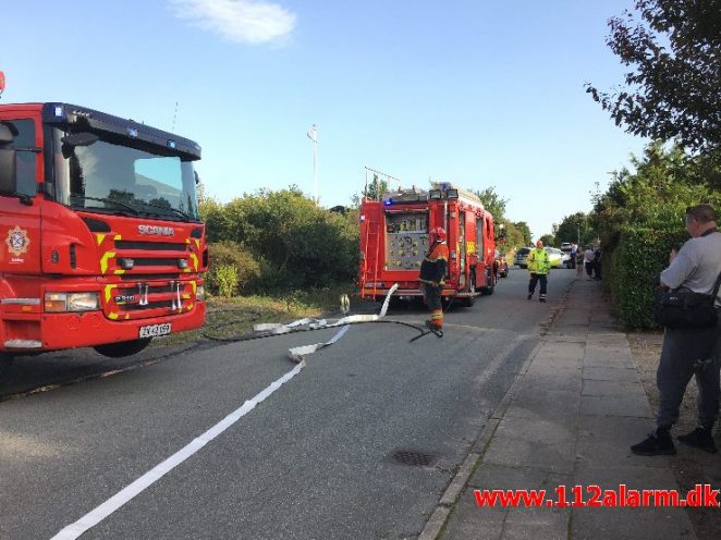 Brand i Villa. Gl. Landevej i Almind. 24/07-2019. KL. 19:06.