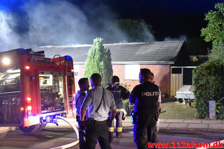 Brand i Villa. Uhrskovvej i Vejle. 02/08-2019. KL. 00:01.