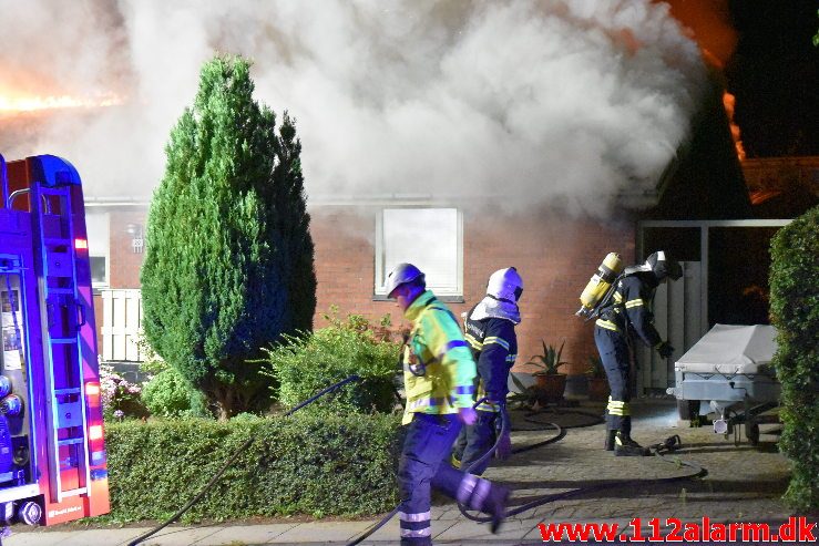 Brand i Villa. Uhrskovvej i Vejle. 02/08-2019. KL. 00:01.