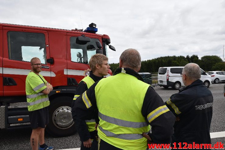 Fuh med Fastklemt. Motorvejen lige syd for Vejle. 04/08-2019. KL. 15:51.