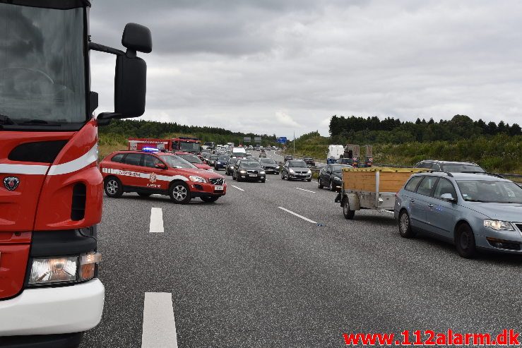 Fuh med Fastklemt. Motorvejen lige syd for Vejle. 04/08-2019. KL. 15:51.