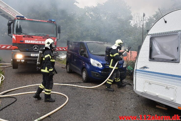 Brand i Villa. Fiskebækvej i Pjedsted. 17/08-2019. Kl. 15:51.