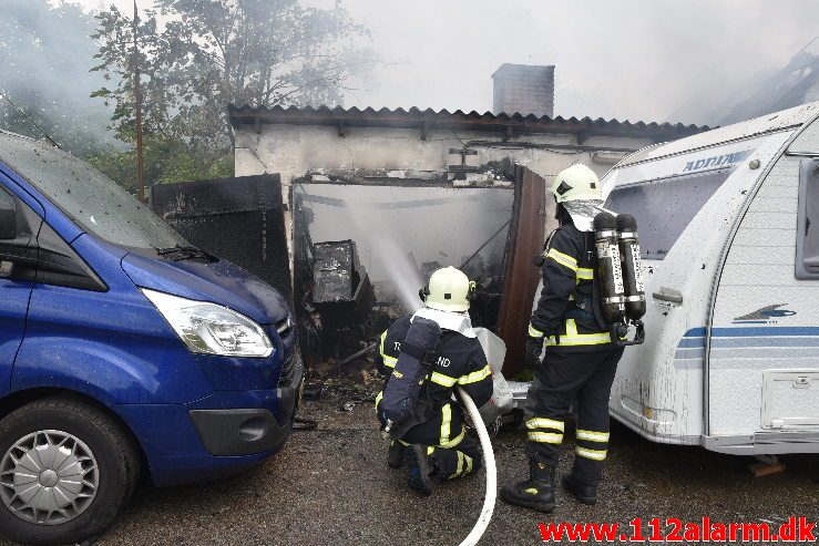 Brand i Villa. Fiskebækvej i Pjedsted. 17/08-2019. Kl. 15:51.