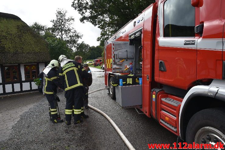 Brand i Villa. Fiskebækvej i Pjedsted. 17/08-2019. Kl. 15:51.