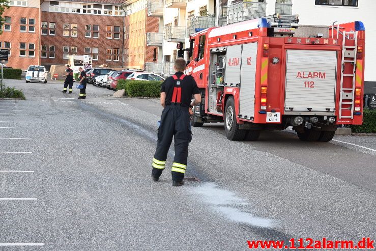 Bundkarret røg af bilen. Flegmade i Vejle. 23/08-2019. Kl. 19:54.