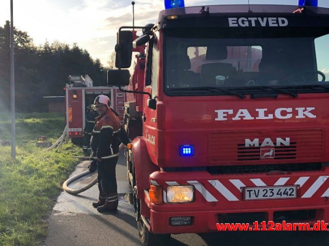 Kæmpe brand i Børkop. Thorsmindevej i Børkop. 01/10-2019. Kl. 14:57.