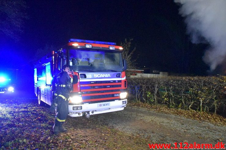 Ild i Kolonihavehus. Nørremarksvej på Nørremarken. 31/10-2019. Kl. 22:37.