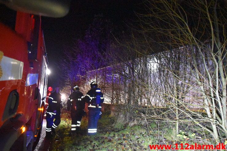 Gårdbrand. Bjerregårdsvej ved Jelling. 20/11-2019. Kl . 20:42.