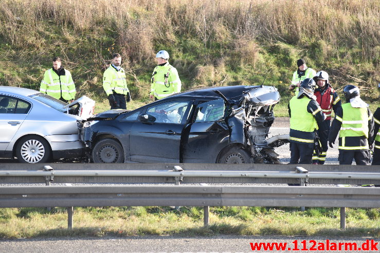 Fuh med fastklemt. Motorvejen E45 i nordgående spor. 29/11-2019. Kl. 11:22.