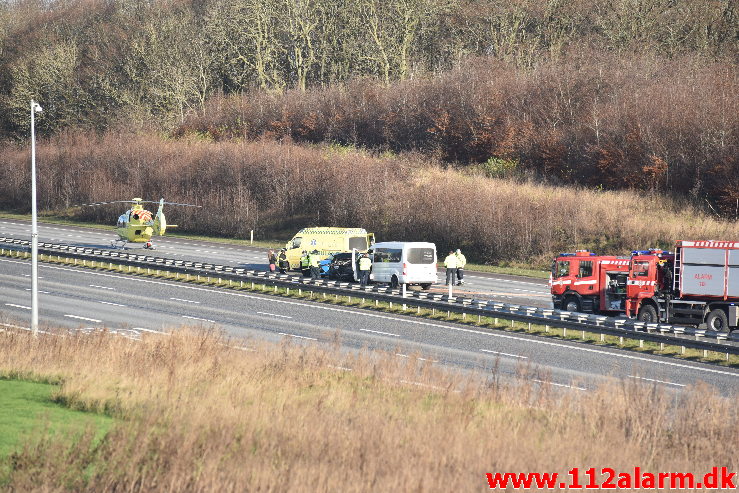 Fuh med fastklemt. Motorvejen E45 i nordgående spor. 29/11-2019. Kl. 11:22.