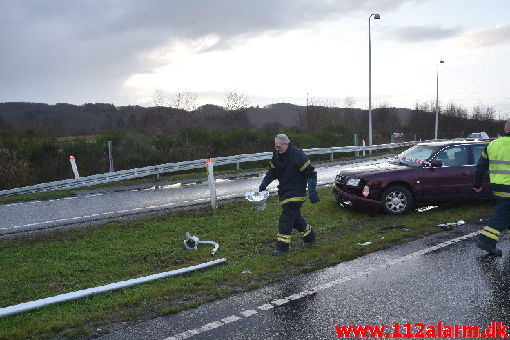 En Audi fra Letland havde lidt for meget fart. Rundkørsel på Rute 28 ved Vejle. 08/12-2019. Kl. 14:00.