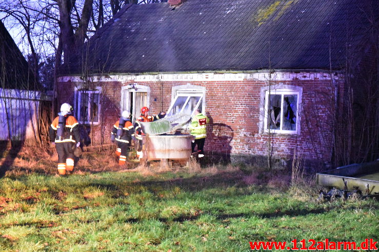 Brand i Villa. Nykirkevej i Tinnet. 19/01-2020. Kl. 16:47.