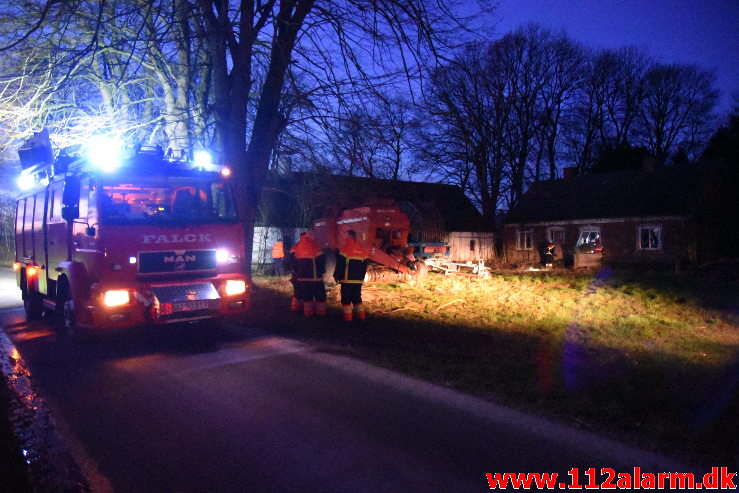 Brand i Villa. Nykirkevej i Tinnet. 19/01-2020. Kl. 16:47.