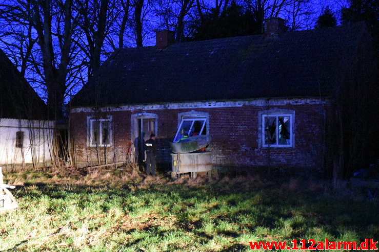 Brand i Villa. Nykirkevej i Tinnet. 19/01-2020. Kl. 16:47.