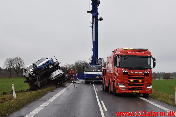 Autotransporter fra Polen tabte sin hænger. Kolding Landevej ved Fredericia. 23/01-2020. Kl. 7:00.