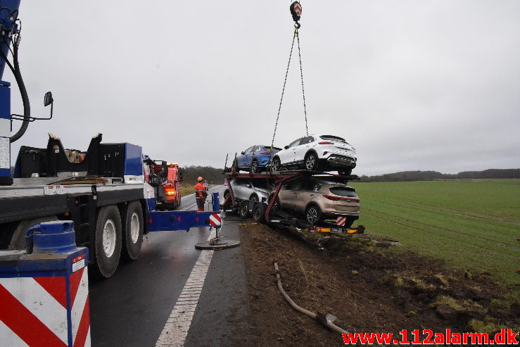 Autotransporter fra Polen tabte sin hænger. Kolding Landevej ved Fredericia. 23/01-2020. Kl. 7:00.