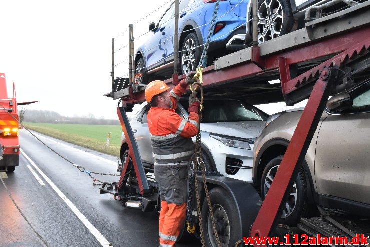 Autotransporter fra Polen tabte sin hænger. Kolding Landevej ved Fredericia. 23/01-2020. Kl. 7:00.