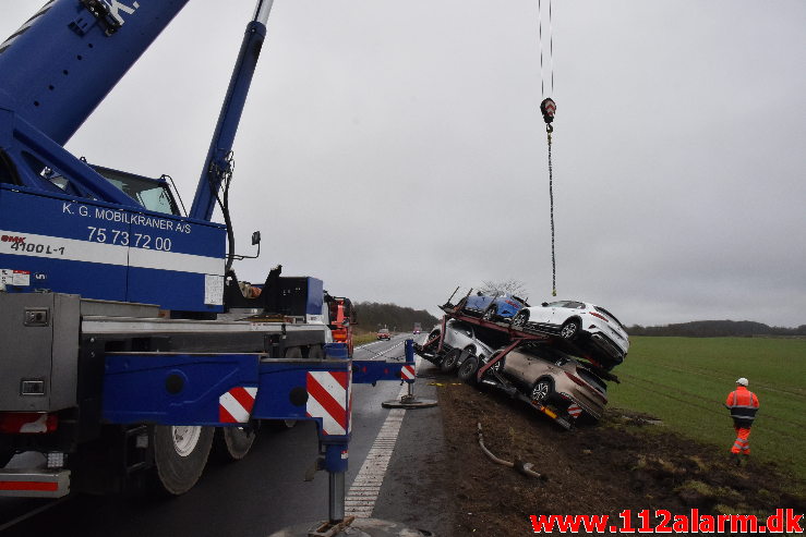 Autotransporter fra Polen tabte sin hænger. Kolding Landevej ved Fredericia. 23/01-2020. Kl. 7:00.