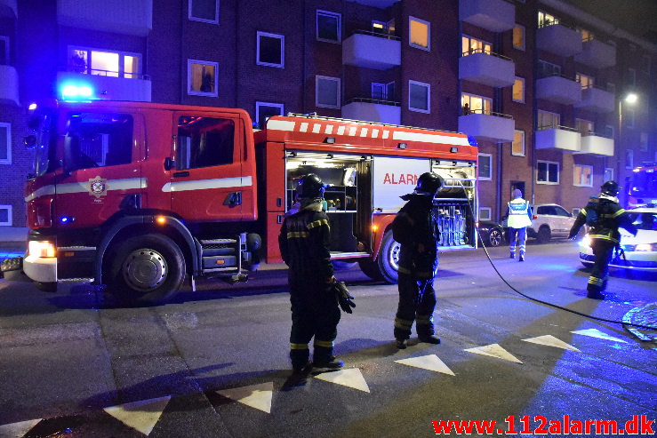 Ild i Etageejendom. Svendsgade i Vejle. 26/01-2020. Kl. 21:32.