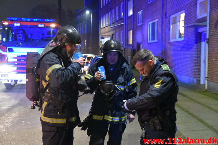 Ild i Etageejendom. Svendsgade i Vejle. 26/01-2020. Kl. 21:32.