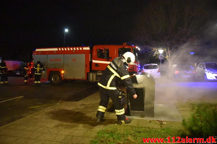 Brand i Container. Grønnedalen på Søndermanken. 31/12-2019. Kl 22:12.