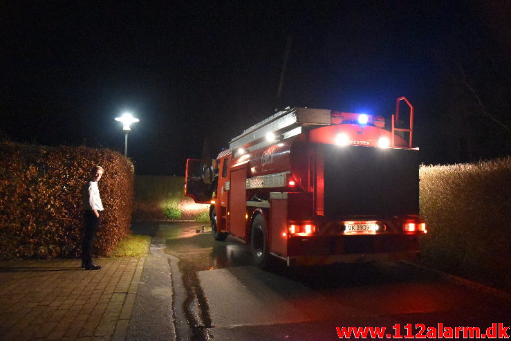 Brand Bil under tag. Storedalsvej i Bredsten. 31/12-2019. Kl. 22:35.