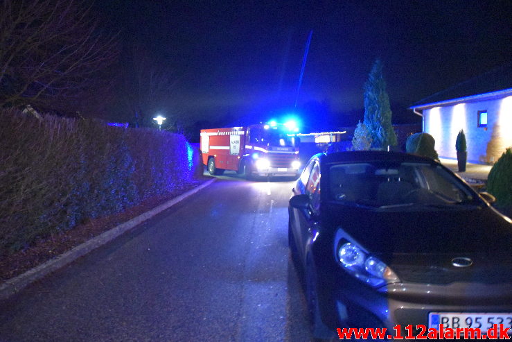 Brand Bil under tag. Storedalsvej i Bredsten. 31/12-2019. Kl. 22:35.