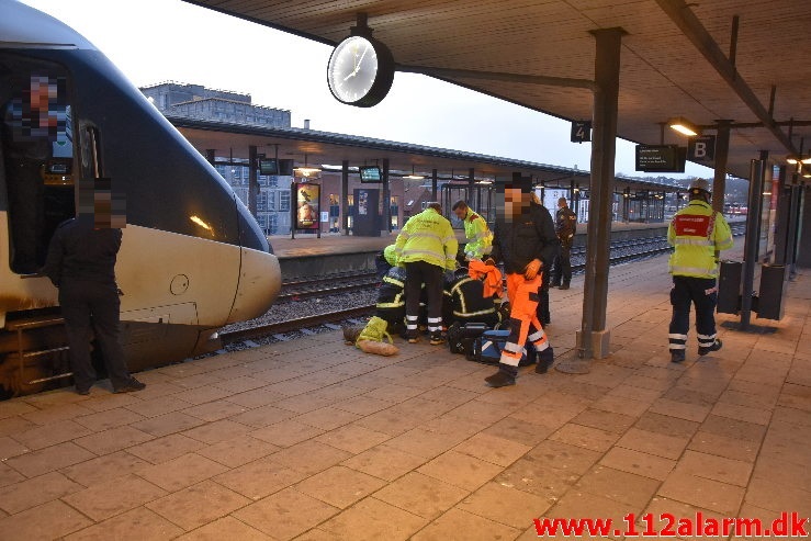 Personpåkørsel Fastklemt Tog. Vejle Banegård. 04/02-2020. Kl. 07:50.