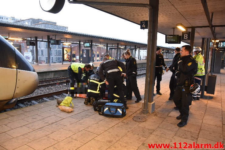 Personpåkørsel Fastklemt Tog. Vejle Banegård. 04/02-2020. Kl. 07:50.