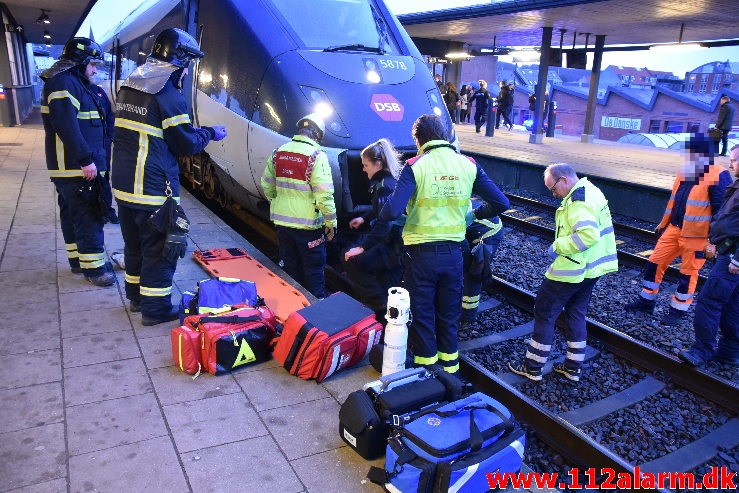 Personpåkørsel Fastklemt Tog. Vejle Banegård. 04/02-2020. Kl. 07:50.