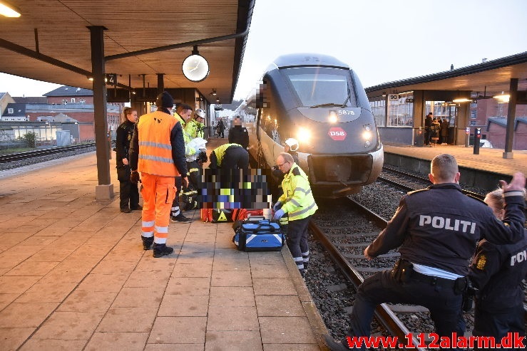 Personpåkørsel Fastklemt Tog. Vejle Banegård. 04/02-2020. Kl. 07:50.