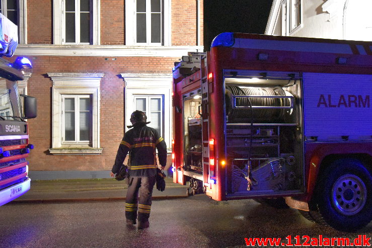 Ild i Etageejendom. Vesterbrogade 33 i Vejle. 19/02-2020. Kl. 21:55.