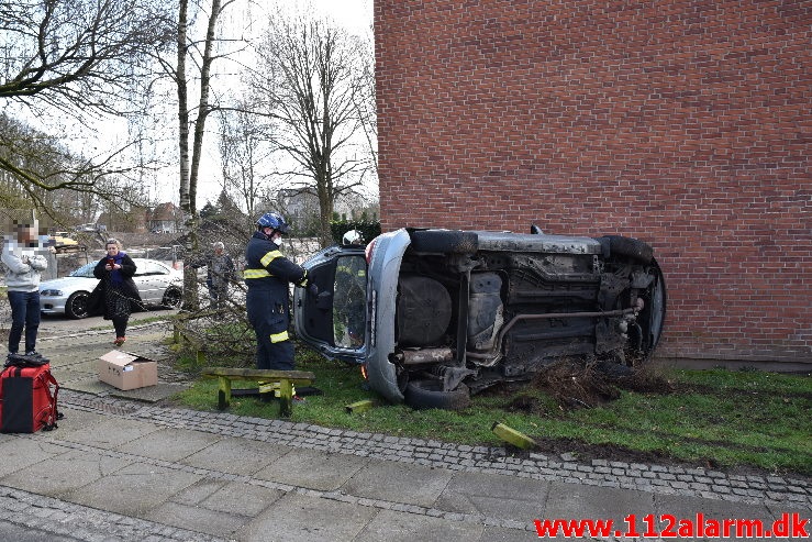 Færdselsuheld med Fastklemte. Horsensvej i Vejle. 13/03-2020. Kl. 13:29.