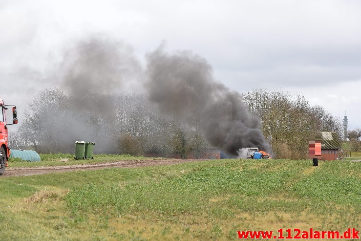 Brand i Landbrugsredskab. Karensdalvej ved Haraldskær. 18/03-2020. Kl. 14:32.