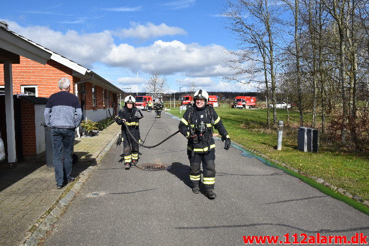 Større Kemikalie udslip. Lindestræde i Vejle. 19/03-2020. KL. 12:00.