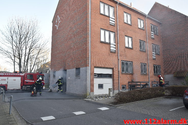 Brand i tørretumbler. Valdemarsgade 36 i Vejle. 21/03-2020. Kl. 17:33.