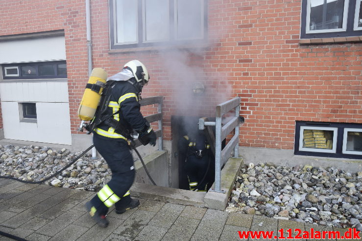 Brand i tørretumbler. Valdemarsgade 36 i Vejle. 21/03-2020. Kl. 17:33.