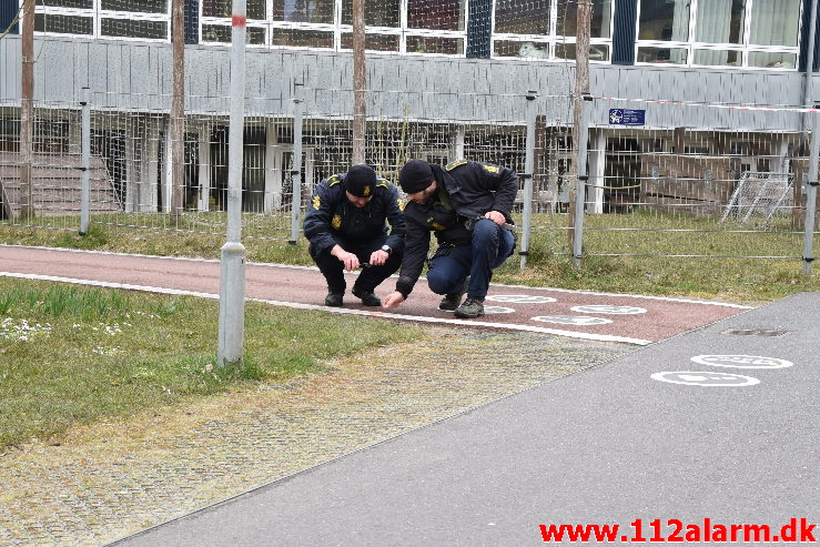 Overfald i lejlighed. Løget Høj 10D i Vejle. 02/04-2020. Kl. Ca. 12:30.