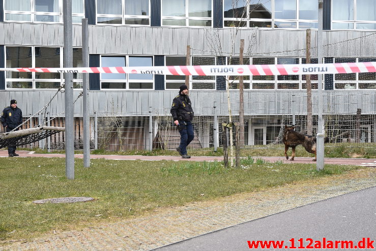 Overfald i lejlighed. Løget Høj 10D i Vejle. 02/04-2020. Kl. Ca. 12:30.