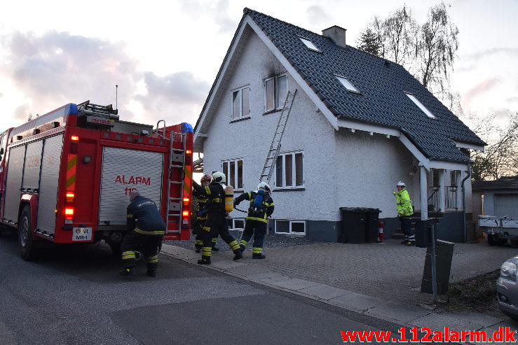 Ild i Villa/Rækkehus. Ømkulevej i vejle. 13/04-2020. KL 20:20.