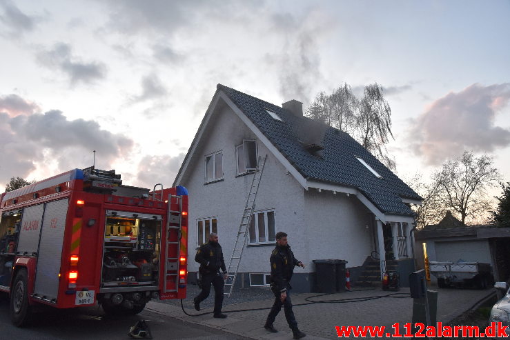 Ild i Villa/Rækkehus. Ømkulevej i vejle. 13/04-2020. KL 20:20.