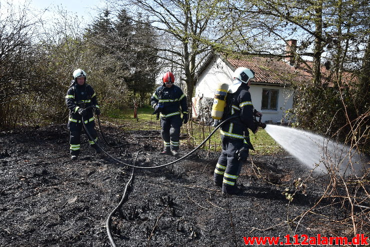 Mindre naturbrand. Jellingvej i Jelling. 14/04-2020. Kl. 15:14.